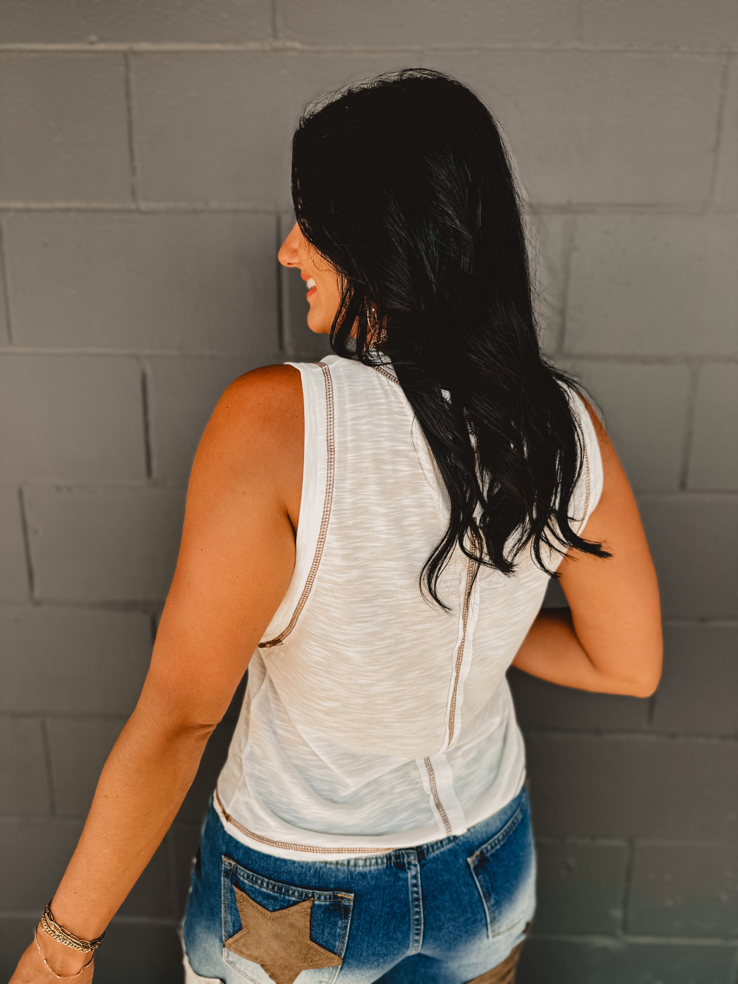 Stitch Detail Front Pocket Tank Top - Off White Stitch Detail Front Pocket Tank Top - Off White